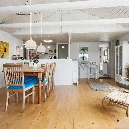 30023-malling-tjornevaenget-10 Ajstrup Strand