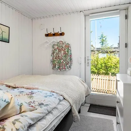 30023-malling-tjornevaenget-10 Ajstrup Strand